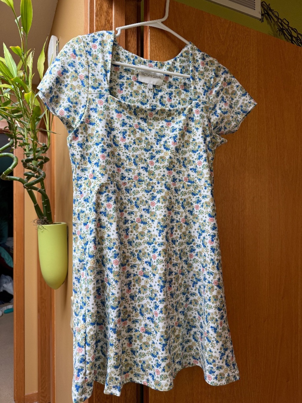 NWT Smith & Quinn Anna- Sunshine Flora- Romper Dress - Size L